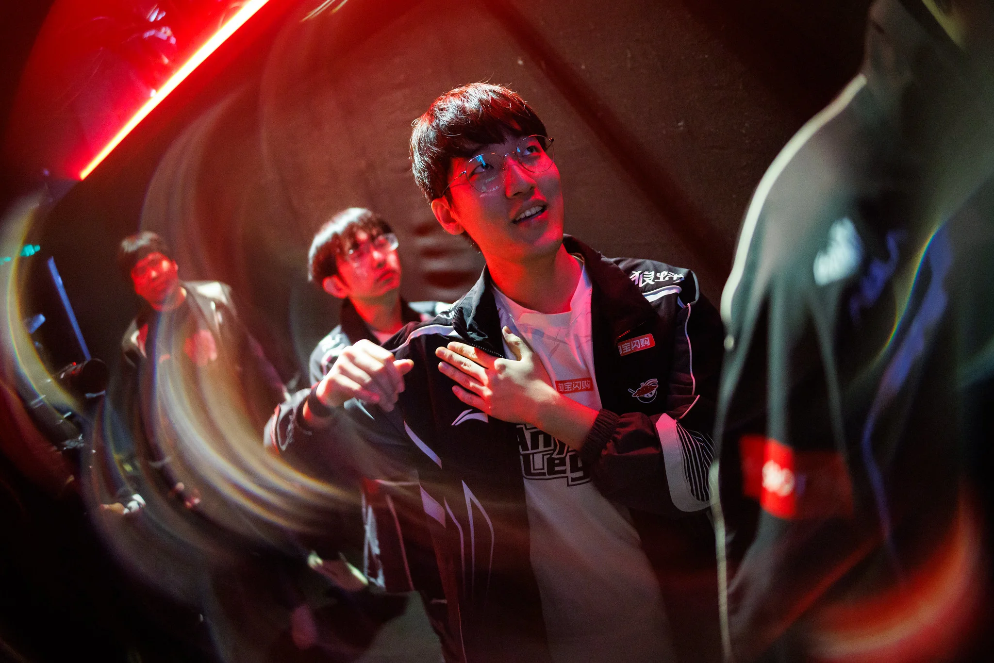 hle-al-worlds-2025-swiss-day-1